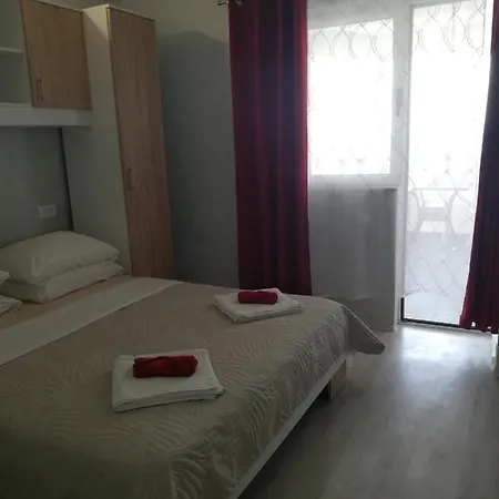 Zoran Bilic Apartment